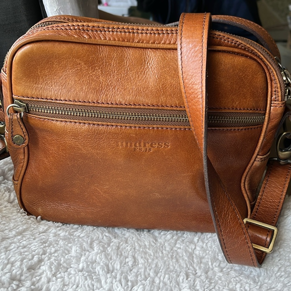 Vintage Y2K Brown Leather Crossbody Camera Bag
